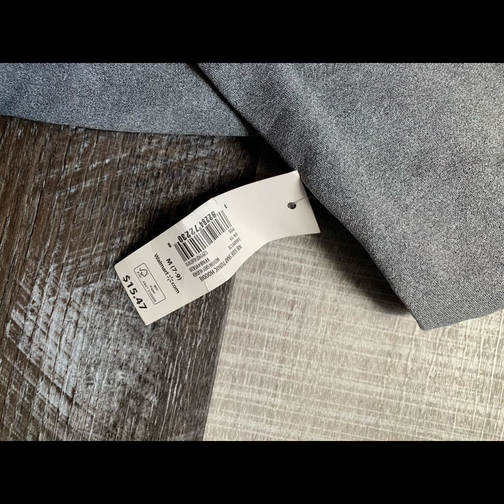 Sweater New - Picture 2 of 3